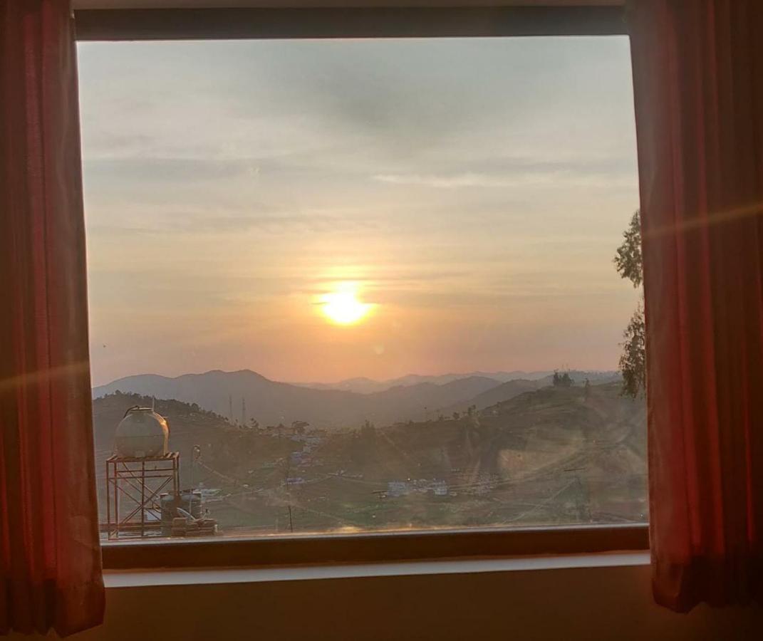 Acorn House Hotel Ooty Bagian luar foto